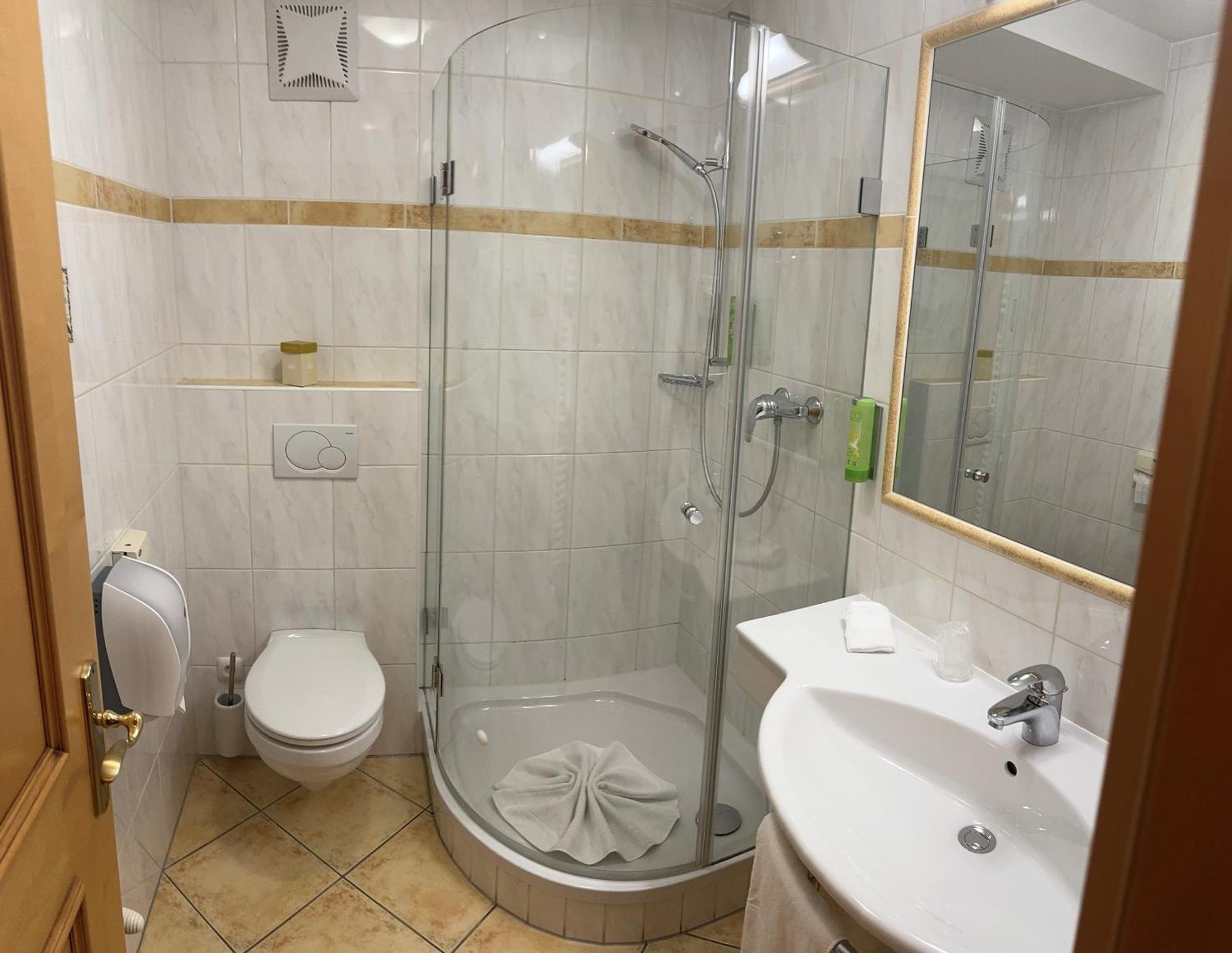 Seehotel Brunner Walchsee Ngoại thất bức ảnh